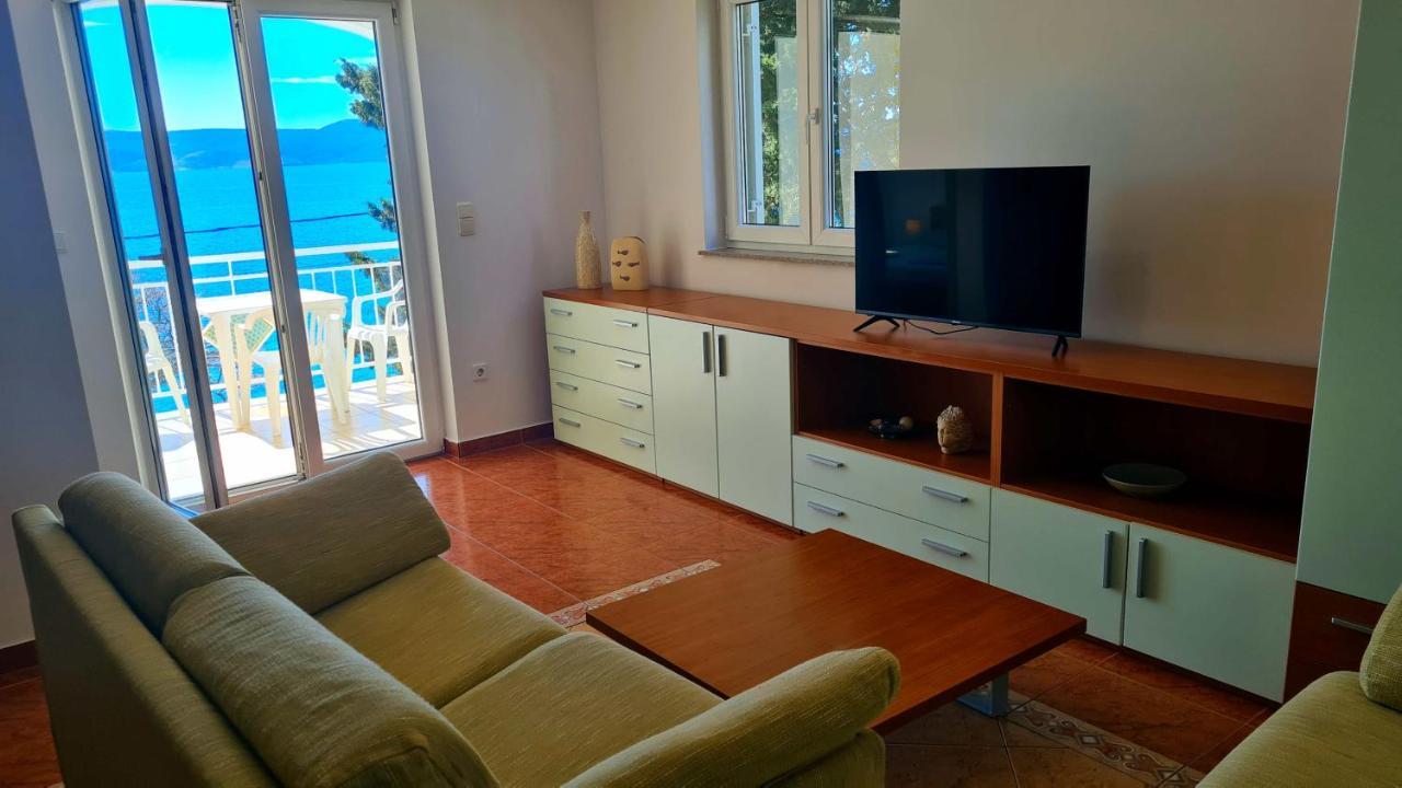 Apartment Obala 诺维·维诺多尔斯基 外观 照片